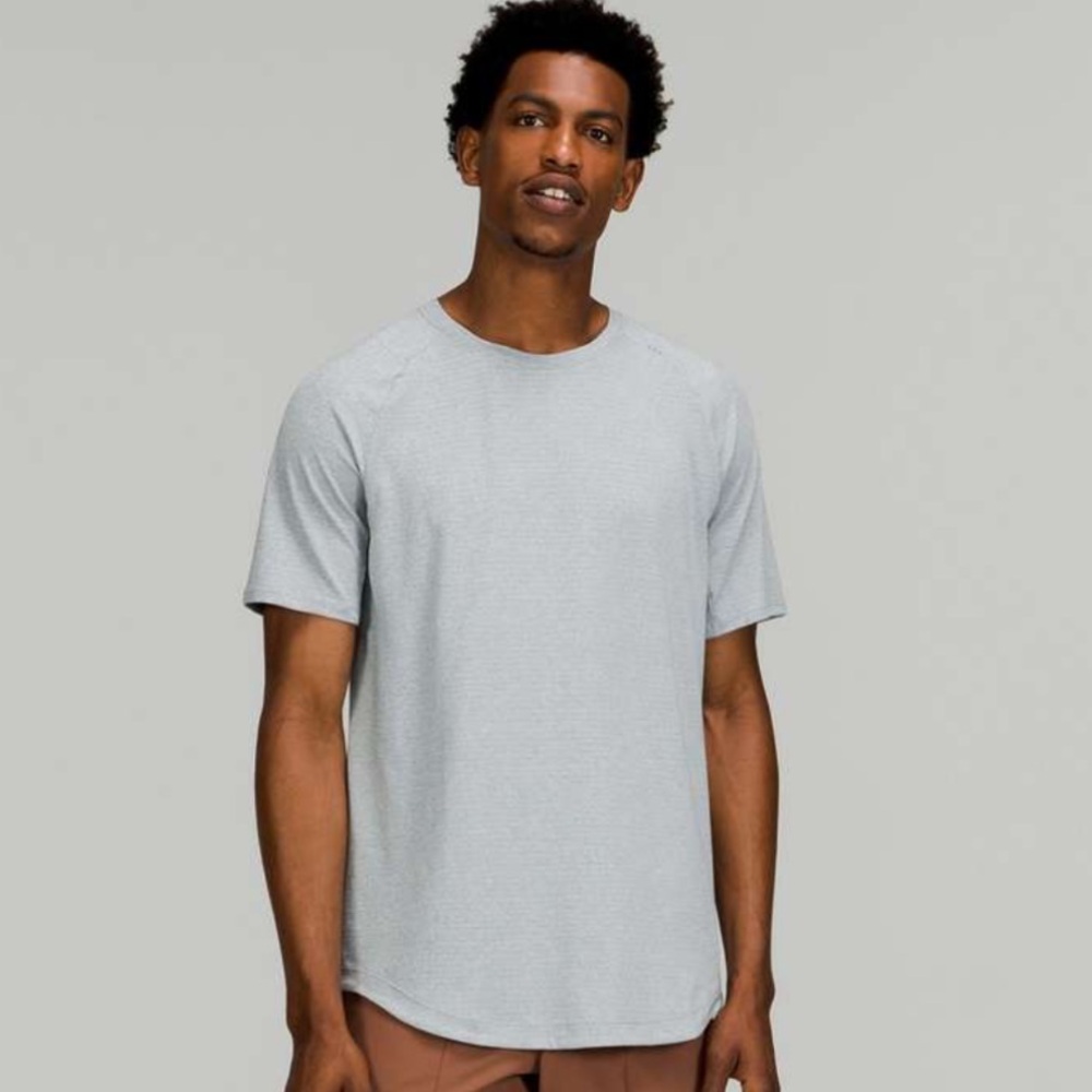 Lululemon Athletica Gray Short Sleeve Tee